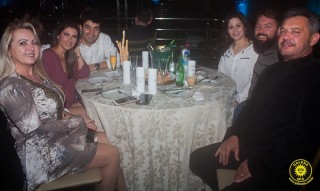 
<a style='margin-left: 5px;' class='btn btn-xs btn-social btn-facebook' href='https://www.facebook.com/sharer/sharer.php?u=https://galeramix.s01.web.getmuller.com.br/imagem/a80/800-800-90/conteudo/site_galerias/80/live-tijucas-galera-mix-espresso-rural-diogo-portugal-33.jpg' rel='popup' data-width='500' data-height='400'><i class='fa fa-facebook'></i>Compartilhar <span class='hidden-xs'>no Facebook</span>
</a> 
<a class='btn btn-default btn-xs' target='_blank' href='imagem/a80/800-800-90/conteudo/site_galerias/80/live-tijucas-galera-mix-espresso-rural-diogo-portugal-33.jpg'>
<span class='glyphicon glyphicon-cloud-download'></span> Salvar
</a>
