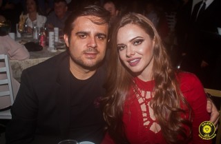 
<a style='margin-left: 5px;' class='btn btn-xs btn-social btn-facebook' href='https://www.facebook.com/sharer/sharer.php?u=https://galeramix.s01.web.getmuller.com.br/imagem/a80/800-800-90/conteudo/site_galerias/80/live-tijucas-galera-mix-espresso-rural-diogo-portugal-38.jpg' rel='popup' data-width='500' data-height='400'><i class='fa fa-facebook'></i>Compartilhar <span class='hidden-xs'>no Facebook</span>
</a> 
<a class='btn btn-default btn-xs' target='_blank' href='imagem/a80/800-800-90/conteudo/site_galerias/80/live-tijucas-galera-mix-espresso-rural-diogo-portugal-38.jpg'>
<span class='glyphicon glyphicon-cloud-download'></span> Salvar
</a>
