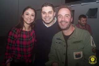 
<a style='margin-left: 5px;' class='btn btn-xs btn-social btn-facebook' href='https://www.facebook.com/sharer/sharer.php?u=https://galeramix.s01.web.getmuller.com.br/imagem/a80/800-800-90/conteudo/site_galerias/80/live-tijucas-galera-mix-espresso-rural-diogo-portugal-59.jpg' rel='popup' data-width='500' data-height='400'><i class='fa fa-facebook'></i>Compartilhar <span class='hidden-xs'>no Facebook</span>
</a> 
<a class='btn btn-default btn-xs' target='_blank' href='imagem/a80/800-800-90/conteudo/site_galerias/80/live-tijucas-galera-mix-espresso-rural-diogo-portugal-59.jpg'>
<span class='glyphicon glyphicon-cloud-download'></span> Salvar
</a>
