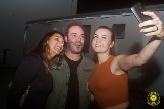 
<a style='margin-left: 5px;' class='btn btn-xs btn-social btn-facebook' href='https://www.facebook.com/sharer/sharer.php?u=https://galeramix.s01.web.getmuller.com.br/imagem/a80/800-800-90/conteudo/site_galerias/80/live-tijucas-galera-mix-espresso-rural-diogo-portugal-60.jpg' rel='popup' data-width='500' data-height='400'><i class='fa fa-facebook'></i>Compartilhar <span class='hidden-xs'>no Facebook</span>
</a> 
<a class='btn btn-default btn-xs' target='_blank' href='imagem/a80/800-800-90/conteudo/site_galerias/80/live-tijucas-galera-mix-espresso-rural-diogo-portugal-60.jpg'>
<span class='glyphicon glyphicon-cloud-download'></span> Salvar
</a>
