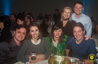 
<a style='margin-left: 5px;' class='btn btn-xs btn-social btn-facebook' href='https://www.facebook.com/sharer/sharer.php?u=https://galeramix.s01.web.getmuller.com.br/imagem/a80/800-800-90/conteudo/site_galerias/80/live-tijucas-galera-mix-espresso-rural-diogo-portugal-87.jpg' rel='popup' data-width='500' data-height='400'><i class='fa fa-facebook'></i>Compartilhar <span class='hidden-xs'>no Facebook</span>
</a> 
<a class='btn btn-default btn-xs' target='_blank' href='imagem/a80/800-800-90/conteudo/site_galerias/80/live-tijucas-galera-mix-espresso-rural-diogo-portugal-87.jpg'>
<span class='glyphicon glyphicon-cloud-download'></span> Salvar
</a>
