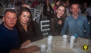 
<a style='margin-left: 5px;' class='btn btn-xs btn-social btn-facebook' href='https://www.facebook.com/sharer/sharer.php?u=https://galeramix.s01.web.getmuller.com.br/imagem/a80/800-800-90/conteudo/site_galerias/80/live-tijucas-galera-mix-espresso-rural-diogo-portugal-89.jpg' rel='popup' data-width='500' data-height='400'><i class='fa fa-facebook'></i>Compartilhar <span class='hidden-xs'>no Facebook</span>
</a> 
<a class='btn btn-default btn-xs' target='_blank' href='imagem/a80/800-800-90/conteudo/site_galerias/80/live-tijucas-galera-mix-espresso-rural-diogo-portugal-89.jpg'>
<span class='glyphicon glyphicon-cloud-download'></span> Salvar
</a>
