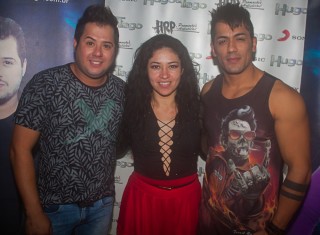 
                        <a style='margin-left: 5px;' class='btn btn-xs btn-social btn-facebook' href='https://www.facebook.com/sharer/sharer.php?u=https://galeramix.s01.web.getmuller.com.br/imagem/a82/800-800-90/conteudo/site_galerias/82/festa-do-caminhoneiro-tijucas-hugo-e-thiago-tijucas-101.jpg' rel='popup' data-width='500' data-height='400'><i class='fa fa-facebook'></i>Compartilhar <span class='hidden-xs'>no Facebook</span>
                    </a> 
                    <a class='btn btn-default btn-xs' target='_blank' href='imagem/a82/800-800-90/conteudo/site_galerias/82/festa-do-caminhoneiro-tijucas-hugo-e-thiago-tijucas-101.jpg'>
                        <span class='glyphicon glyphicon-cloud-download'></span> Salvar
                    </a>
                    