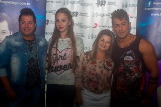 
<a style='margin-left: 5px;' class='btn btn-xs btn-social btn-facebook' href='https://www.facebook.com/sharer/sharer.php?u=https://galeramix.s01.web.getmuller.com.br/imagem/a82/800-800-90/conteudo/site_galerias/82/festa-do-caminhoneiro-tijucas-hugo-e-thiago-tijucas-117.jpg' rel='popup' data-width='500' data-height='400'><i class='fa fa-facebook'></i>Compartilhar <span class='hidden-xs'>no Facebook</span>
</a> 
<a class='btn btn-default btn-xs' target='_blank' href='imagem/a82/800-800-90/conteudo/site_galerias/82/festa-do-caminhoneiro-tijucas-hugo-e-thiago-tijucas-117.jpg'>
<span class='glyphicon glyphicon-cloud-download'></span> Salvar
</a>
