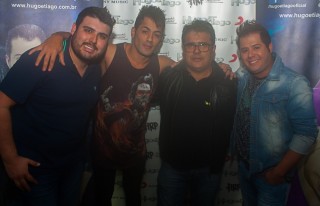 
<a style='margin-left: 5px;' class='btn btn-xs btn-social btn-facebook' href='https://www.facebook.com/sharer/sharer.php?u=https://galeramix.s01.web.getmuller.com.br/imagem/a82/800-800-90/conteudo/site_galerias/82/festa-do-caminhoneiro-tijucas-hugo-e-thiago-tijucas-129.jpg' rel='popup' data-width='500' data-height='400'><i class='fa fa-facebook'></i>Compartilhar <span class='hidden-xs'>no Facebook</span>
</a> 
<a class='btn btn-default btn-xs' target='_blank' href='imagem/a82/800-800-90/conteudo/site_galerias/82/festa-do-caminhoneiro-tijucas-hugo-e-thiago-tijucas-129.jpg'>
<span class='glyphicon glyphicon-cloud-download'></span> Salvar
</a>
