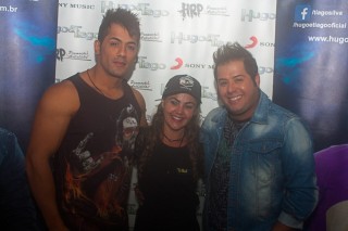 
<a style='margin-left: 5px;' class='btn btn-xs btn-social btn-facebook' href='https://www.facebook.com/sharer/sharer.php?u=https://galeramix.s01.web.getmuller.com.br/imagem/a82/800-800-90/conteudo/site_galerias/82/festa-do-caminhoneiro-tijucas-hugo-e-thiago-tijucas-131.jpg' rel='popup' data-width='500' data-height='400'><i class='fa fa-facebook'></i>Compartilhar <span class='hidden-xs'>no Facebook</span>
</a> 
<a class='btn btn-default btn-xs' target='_blank' href='imagem/a82/800-800-90/conteudo/site_galerias/82/festa-do-caminhoneiro-tijucas-hugo-e-thiago-tijucas-131.jpg'>
<span class='glyphicon glyphicon-cloud-download'></span> Salvar
</a>
