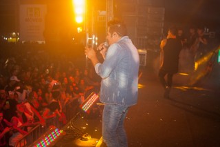 
<a style='margin-left: 5px;' class='btn btn-xs btn-social btn-facebook' href='https://www.facebook.com/sharer/sharer.php?u=https://galeramix.s01.web.getmuller.com.br/imagem/a82/800-800-90/conteudo/site_galerias/82/festa-do-caminhoneiro-tijucas-hugo-e-thiago-tijucas-18.jpg' rel='popup' data-width='500' data-height='400'><i class='fa fa-facebook'></i>Compartilhar <span class='hidden-xs'>no Facebook</span>
</a> 
<a class='btn btn-default btn-xs' target='_blank' href='imagem/a82/800-800-90/conteudo/site_galerias/82/festa-do-caminhoneiro-tijucas-hugo-e-thiago-tijucas-18.jpg'>
<span class='glyphicon glyphicon-cloud-download'></span> Salvar
</a>
