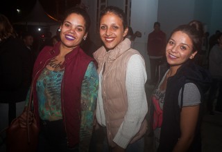 
<a style='margin-left: 5px;' class='btn btn-xs btn-social btn-facebook' href='https://www.facebook.com/sharer/sharer.php?u=https://galeramix.s01.web.getmuller.com.br/imagem/a82/800-800-90/conteudo/site_galerias/82/festa-do-caminhoneiro-tijucas-hugo-e-thiago-tijucas-49.jpg' rel='popup' data-width='500' data-height='400'><i class='fa fa-facebook'></i>Compartilhar <span class='hidden-xs'>no Facebook</span>
</a> 
<a class='btn btn-default btn-xs' target='_blank' href='imagem/a82/800-800-90/conteudo/site_galerias/82/festa-do-caminhoneiro-tijucas-hugo-e-thiago-tijucas-49.jpg'>
<span class='glyphicon glyphicon-cloud-download'></span> Salvar
</a>
