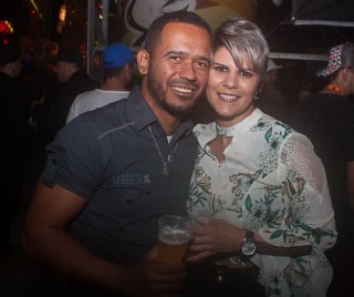 
<a style='margin-left: 5px;' class='btn btn-xs btn-social btn-facebook' href='https://www.facebook.com/sharer/sharer.php?u=https://galeramix.s01.web.getmuller.com.br/imagem/a82/800-800-90/conteudo/site_galerias/82/festa-do-caminhoneiro-tijucas-hugo-e-thiago-tijucas-52.jpg' rel='popup' data-width='500' data-height='400'><i class='fa fa-facebook'></i>Compartilhar <span class='hidden-xs'>no Facebook</span>
</a> 
<a class='btn btn-default btn-xs' target='_blank' href='imagem/a82/800-800-90/conteudo/site_galerias/82/festa-do-caminhoneiro-tijucas-hugo-e-thiago-tijucas-52.jpg'>
<span class='glyphicon glyphicon-cloud-download'></span> Salvar
</a>
