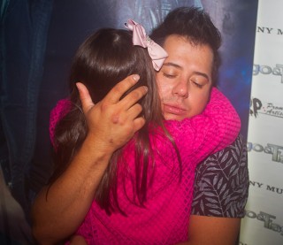 
<a style='margin-left: 5px;' class='btn btn-xs btn-social btn-facebook' href='https://www.facebook.com/sharer/sharer.php?u=https://galeramix.s01.web.getmuller.com.br/imagem/a82/800-800-90/conteudo/site_galerias/82/festa-do-caminhoneiro-tijucas-hugo-e-thiago-tijucas-93.jpg' rel='popup' data-width='500' data-height='400'><i class='fa fa-facebook'></i>Compartilhar <span class='hidden-xs'>no Facebook</span>
</a> 
<a class='btn btn-default btn-xs' target='_blank' href='imagem/a82/800-800-90/conteudo/site_galerias/82/festa-do-caminhoneiro-tijucas-hugo-e-thiago-tijucas-93.jpg'>
<span class='glyphicon glyphicon-cloud-download'></span> Salvar
</a>
