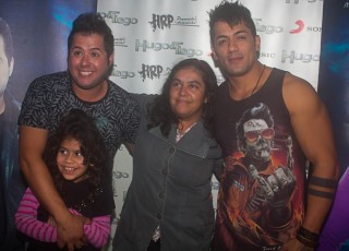 
<a style='margin-left: 5px;' class='btn btn-xs btn-social btn-facebook' href='https://www.facebook.com/sharer/sharer.php?u=https://galeramix.s01.web.getmuller.com.br/imagem/a82/800-800-90/conteudo/site_galerias/82/festa-do-caminhoneiro-tijucas-hugo-e-thiago-tijucas-96.jpg' rel='popup' data-width='500' data-height='400'><i class='fa fa-facebook'></i>Compartilhar <span class='hidden-xs'>no Facebook</span>
</a> 
<a class='btn btn-default btn-xs' target='_blank' href='imagem/a82/800-800-90/conteudo/site_galerias/82/festa-do-caminhoneiro-tijucas-hugo-e-thiago-tijucas-96.jpg'>
<span class='glyphicon glyphicon-cloud-download'></span> Salvar
</a>
