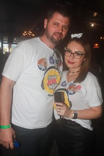 
<a style='margin-left: 5px;' class='btn btn-xs btn-social btn-facebook' href='https://www.facebook.com/sharer/sharer.php?u=https://galeramix.s01.web.getmuller.com.br/imagem/a84/800-800-90/conteudo/site_galerias/84/feijoada-do-jean-negao-galera-mix-36.jpg' rel='popup' data-width='500' data-height='400'><i class='fa fa-facebook'></i>Compartilhar <span class='hidden-xs'>no Facebook</span>
</a> 
<a class='btn btn-default btn-xs' target='_blank' href='imagem/a84/800-800-90/conteudo/site_galerias/84/feijoada-do-jean-negao-galera-mix-36.jpg'>
<span class='glyphicon glyphicon-cloud-download'></span> Salvar
</a>
