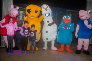 
<a style='margin-left: 5px;' class='btn btn-xs btn-social btn-facebook' href='https://www.facebook.com/sharer/sharer.php?u=https://galeramix.s01.web.getmuller.com.br/imagem/a85/800-800-90/conteudo/site_galerias/85/img2959.jpg' rel='popup' data-width='500' data-height='400'><i class='fa fa-facebook'></i>Compartilhar <span class='hidden-xs'>no Facebook</span>
</a> 
<a class='btn btn-default btn-xs' target='_blank' href='imagem/a85/800-800-90/conteudo/site_galerias/85/img2959.jpg'>
<span class='glyphicon glyphicon-cloud-download'></span> Salvar
</a>
