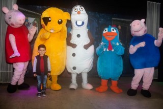 
<a style='margin-left: 5px;' class='btn btn-xs btn-social btn-facebook' href='https://www.facebook.com/sharer/sharer.php?u=https://galeramix.s01.web.getmuller.com.br/imagem/a85/800-800-90/conteudo/site_galerias/85/img2960.jpg' rel='popup' data-width='500' data-height='400'><i class='fa fa-facebook'></i>Compartilhar <span class='hidden-xs'>no Facebook</span>
</a> 
<a class='btn btn-default btn-xs' target='_blank' href='imagem/a85/800-800-90/conteudo/site_galerias/85/img2960.jpg'>
<span class='glyphicon glyphicon-cloud-download'></span> Salvar
</a>
