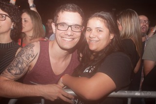 
<a style='margin-left: 5px;' class='btn btn-xs btn-social btn-facebook' href='https://www.facebook.com/sharer/sharer.php?u=https://galeramix.s01.web.getmuller.com.br/imagem/a86/800-800-90/conteudo/site_galerias/86/skank-petry-galera-mix-18.jpg' rel='popup' data-width='500' data-height='400'><i class='fa fa-facebook'></i>Compartilhar <span class='hidden-xs'>no Facebook</span>
</a> 
<a class='btn btn-default btn-xs' target='_blank' href='imagem/a86/800-800-90/conteudo/site_galerias/86/skank-petry-galera-mix-18.jpg'>
<span class='glyphicon glyphicon-cloud-download'></span> Salvar
</a>
