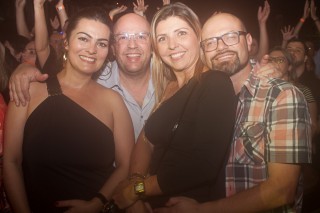 
<a style='margin-left: 5px;' class='btn btn-xs btn-social btn-facebook' href='https://www.facebook.com/sharer/sharer.php?u=https://galeramix.s01.web.getmuller.com.br/imagem/a86/800-800-90/conteudo/site_galerias/86/skank-petry-galera-mix-22.jpg' rel='popup' data-width='500' data-height='400'><i class='fa fa-facebook'></i>Compartilhar <span class='hidden-xs'>no Facebook</span>
</a> 
<a class='btn btn-default btn-xs' target='_blank' href='imagem/a86/800-800-90/conteudo/site_galerias/86/skank-petry-galera-mix-22.jpg'>
<span class='glyphicon glyphicon-cloud-download'></span> Salvar
</a>
