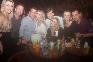 
<a style='margin-left: 5px;' class='btn btn-xs btn-social btn-facebook' href='https://www.facebook.com/sharer/sharer.php?u=https://galeramix.s01.web.getmuller.com.br/imagem/a86/800-800-90/conteudo/site_galerias/86/skank-petry-galera-mix-24.jpg' rel='popup' data-width='500' data-height='400'><i class='fa fa-facebook'></i>Compartilhar <span class='hidden-xs'>no Facebook</span>
</a> 
<a class='btn btn-default btn-xs' target='_blank' href='imagem/a86/800-800-90/conteudo/site_galerias/86/skank-petry-galera-mix-24.jpg'>
<span class='glyphicon glyphicon-cloud-download'></span> Salvar
</a>
