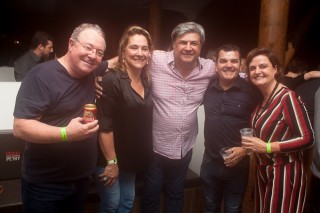 
<a style='margin-left: 5px;' class='btn btn-xs btn-social btn-facebook' href='https://www.facebook.com/sharer/sharer.php?u=https://galeramix.s01.web.getmuller.com.br/imagem/a86/800-800-90/conteudo/site_galerias/86/skank-petry-galera-mix-28.jpg' rel='popup' data-width='500' data-height='400'><i class='fa fa-facebook'></i>Compartilhar <span class='hidden-xs'>no Facebook</span>
</a> 
<a class='btn btn-default btn-xs' target='_blank' href='imagem/a86/800-800-90/conteudo/site_galerias/86/skank-petry-galera-mix-28.jpg'>
<span class='glyphicon glyphicon-cloud-download'></span> Salvar
</a>
