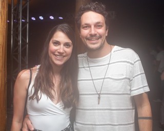 
<a style='margin-left: 5px;' class='btn btn-xs btn-social btn-facebook' href='https://www.facebook.com/sharer/sharer.php?u=https://galeramix.s01.web.getmuller.com.br/imagem/a86/800-800-90/conteudo/site_galerias/86/skank-petry-galera-mix-49.jpg' rel='popup' data-width='500' data-height='400'><i class='fa fa-facebook'></i>Compartilhar <span class='hidden-xs'>no Facebook</span>
</a> 
<a class='btn btn-default btn-xs' target='_blank' href='imagem/a86/800-800-90/conteudo/site_galerias/86/skank-petry-galera-mix-49.jpg'>
<span class='glyphicon glyphicon-cloud-download'></span> Salvar
</a>
