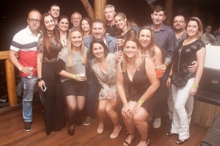 
<a style='margin-left: 5px;' class='btn btn-xs btn-social btn-facebook' href='https://www.facebook.com/sharer/sharer.php?u=https://galeramix.s01.web.getmuller.com.br/imagem/a86/800-800-90/conteudo/site_galerias/86/skank-petry-galera-mix-57.jpg' rel='popup' data-width='500' data-height='400'><i class='fa fa-facebook'></i>Compartilhar <span class='hidden-xs'>no Facebook</span>
</a> 
<a class='btn btn-default btn-xs' target='_blank' href='imagem/a86/800-800-90/conteudo/site_galerias/86/skank-petry-galera-mix-57.jpg'>
<span class='glyphicon glyphicon-cloud-download'></span> Salvar
</a>
