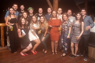 
<a style='margin-left: 5px;' class='btn btn-xs btn-social btn-facebook' href='https://www.facebook.com/sharer/sharer.php?u=https://galeramix.s01.web.getmuller.com.br/imagem/a86/800-800-90/conteudo/site_galerias/86/skank-petry-galera-mix-58.jpg' rel='popup' data-width='500' data-height='400'><i class='fa fa-facebook'></i>Compartilhar <span class='hidden-xs'>no Facebook</span>
</a> 
<a class='btn btn-default btn-xs' target='_blank' href='imagem/a86/800-800-90/conteudo/site_galerias/86/skank-petry-galera-mix-58.jpg'>
<span class='glyphicon glyphicon-cloud-download'></span> Salvar
</a>
