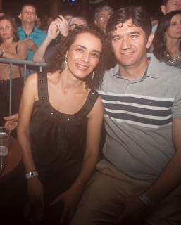 
<a style='margin-left: 5px;' class='btn btn-xs btn-social btn-facebook' href='https://www.facebook.com/sharer/sharer.php?u=https://galeramix.s01.web.getmuller.com.br/imagem/a86/800-800-90/conteudo/site_galerias/86/skank-petry-galera-mix-8.jpg' rel='popup' data-width='500' data-height='400'><i class='fa fa-facebook'></i>Compartilhar <span class='hidden-xs'>no Facebook</span>
</a> 
<a class='btn btn-default btn-xs' target='_blank' href='imagem/a86/800-800-90/conteudo/site_galerias/86/skank-petry-galera-mix-8.jpg'>
<span class='glyphicon glyphicon-cloud-download'></span> Salvar
</a>
