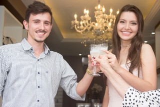 
<a style='margin-left: 5px;' class='btn btn-xs btn-social btn-facebook' href='https://www.facebook.com/sharer/sharer.php?u=https://galeramix.s01.web.getmuller.com.br/imagem/a87/800-800-90/conteudo/site_galerias/87/trend-art-tijucas-galera-mix-113.jpg' rel='popup' data-width='500' data-height='400'><i class='fa fa-facebook'></i>Compartilhar <span class='hidden-xs'>no Facebook</span>
</a> 
<a class='btn btn-default btn-xs' target='_blank' href='imagem/a87/800-800-90/conteudo/site_galerias/87/trend-art-tijucas-galera-mix-113.jpg'>
<span class='glyphicon glyphicon-cloud-download'></span> Salvar
</a>
