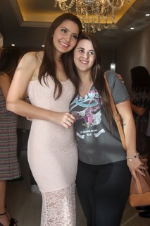 
<a style='margin-left: 5px;' class='btn btn-xs btn-social btn-facebook' href='https://www.facebook.com/sharer/sharer.php?u=https://galeramix.s01.web.getmuller.com.br/imagem/a87/800-800-90/conteudo/site_galerias/87/trend-art-tijucas-galera-mix-126.jpg' rel='popup' data-width='500' data-height='400'><i class='fa fa-facebook'></i>Compartilhar <span class='hidden-xs'>no Facebook</span>
</a> 
<a class='btn btn-default btn-xs' target='_blank' href='imagem/a87/800-800-90/conteudo/site_galerias/87/trend-art-tijucas-galera-mix-126.jpg'>
<span class='glyphicon glyphicon-cloud-download'></span> Salvar
</a>
