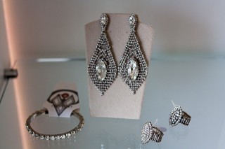 
<a style='margin-left: 5px;' class='btn btn-xs btn-social btn-facebook' href='https://www.facebook.com/sharer/sharer.php?u=https://galeramix.s01.web.getmuller.com.br/imagem/a87/800-800-90/conteudo/site_galerias/87/trend-art-tijucas-galera-mix-143.jpg' rel='popup' data-width='500' data-height='400'><i class='fa fa-facebook'></i>Compartilhar <span class='hidden-xs'>no Facebook</span>
</a> 
<a class='btn btn-default btn-xs' target='_blank' href='imagem/a87/800-800-90/conteudo/site_galerias/87/trend-art-tijucas-galera-mix-143.jpg'>
<span class='glyphicon glyphicon-cloud-download'></span> Salvar
</a>
