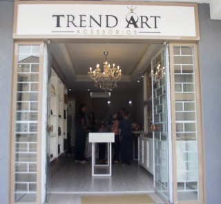 
<a style='margin-left: 5px;' class='btn btn-xs btn-social btn-facebook' href='https://www.facebook.com/sharer/sharer.php?u=https://galeramix.s01.web.getmuller.com.br/imagem/a87/800-800-90/conteudo/site_galerias/87/trend-art-tijucas-galera-mix-2.jpg' rel='popup' data-width='500' data-height='400'><i class='fa fa-facebook'></i>Compartilhar <span class='hidden-xs'>no Facebook</span>
</a> 
<a class='btn btn-default btn-xs' target='_blank' href='imagem/a87/800-800-90/conteudo/site_galerias/87/trend-art-tijucas-galera-mix-2.jpg'>
<span class='glyphicon glyphicon-cloud-download'></span> Salvar
</a>
