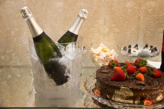 
<a style='margin-left: 5px;' class='btn btn-xs btn-social btn-facebook' href='https://www.facebook.com/sharer/sharer.php?u=https://galeramix.s01.web.getmuller.com.br/imagem/a87/800-800-90/conteudo/site_galerias/87/trend-art-tijucas-galera-mix-27.jpg' rel='popup' data-width='500' data-height='400'><i class='fa fa-facebook'></i>Compartilhar <span class='hidden-xs'>no Facebook</span>
</a> 
<a class='btn btn-default btn-xs' target='_blank' href='imagem/a87/800-800-90/conteudo/site_galerias/87/trend-art-tijucas-galera-mix-27.jpg'>
<span class='glyphicon glyphicon-cloud-download'></span> Salvar
</a>
