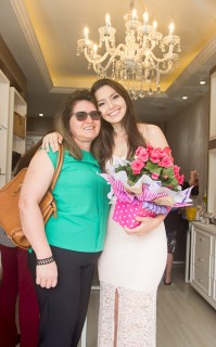 
<a style='margin-left: 5px;' class='btn btn-xs btn-social btn-facebook' href='https://www.facebook.com/sharer/sharer.php?u=https://galeramix.s01.web.getmuller.com.br/imagem/a87/800-800-90/conteudo/site_galerias/87/trend-art-tijucas-galera-mix-54.jpg' rel='popup' data-width='500' data-height='400'><i class='fa fa-facebook'></i>Compartilhar <span class='hidden-xs'>no Facebook</span>
</a> 
<a class='btn btn-default btn-xs' target='_blank' href='imagem/a87/800-800-90/conteudo/site_galerias/87/trend-art-tijucas-galera-mix-54.jpg'>
<span class='glyphicon glyphicon-cloud-download'></span> Salvar
</a>
