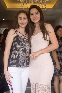 
<a style='margin-left: 5px;' class='btn btn-xs btn-social btn-facebook' href='https://www.facebook.com/sharer/sharer.php?u=https://galeramix.s01.web.getmuller.com.br/imagem/a87/800-800-90/conteudo/site_galerias/87/trend-art-tijucas-galera-mix-59.jpg' rel='popup' data-width='500' data-height='400'><i class='fa fa-facebook'></i>Compartilhar <span class='hidden-xs'>no Facebook</span>
</a> 
<a class='btn btn-default btn-xs' target='_blank' href='imagem/a87/800-800-90/conteudo/site_galerias/87/trend-art-tijucas-galera-mix-59.jpg'>
<span class='glyphicon glyphicon-cloud-download'></span> Salvar
</a>
