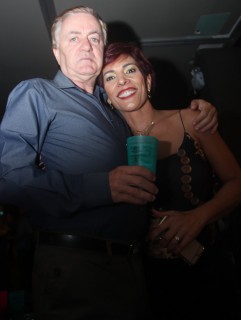 
<a style='margin-left: 5px;' class='btn btn-xs btn-social btn-facebook' href='https://www.facebook.com/sharer/sharer.php?u=https://galeramix.s01.web.getmuller.com.br/imagem/a88/800-800-90/conteudo/site_galerias/88/arena-petry-sao-jose-galera-mix-26.jpg' rel='popup' data-width='500' data-height='400'><i class='fa fa-facebook'></i>Compartilhar <span class='hidden-xs'>no Facebook</span>
</a> 
<a class='btn btn-default btn-xs' target='_blank' href='imagem/a88/800-800-90/conteudo/site_galerias/88/arena-petry-sao-jose-galera-mix-26.jpg'>
<span class='glyphicon glyphicon-cloud-download'></span> Salvar
</a>
