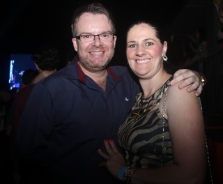 
<a style='margin-left: 5px;' class='btn btn-xs btn-social btn-facebook' href='https://www.facebook.com/sharer/sharer.php?u=https://galeramix.s01.web.getmuller.com.br/imagem/a88/800-800-90/conteudo/site_galerias/88/arena-petry-sao-jose-galera-mix-37.jpg' rel='popup' data-width='500' data-height='400'><i class='fa fa-facebook'></i>Compartilhar <span class='hidden-xs'>no Facebook</span>
</a> 
<a class='btn btn-default btn-xs' target='_blank' href='imagem/a88/800-800-90/conteudo/site_galerias/88/arena-petry-sao-jose-galera-mix-37.jpg'>
<span class='glyphicon glyphicon-cloud-download'></span> Salvar
</a>
