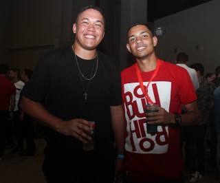 
<a style='margin-left: 5px;' class='btn btn-xs btn-social btn-facebook' href='https://www.facebook.com/sharer/sharer.php?u=https://galeramix.s01.web.getmuller.com.br/imagem/a88/800-800-90/conteudo/site_galerias/88/arena-petry-sao-jose-galera-mix-63.jpg' rel='popup' data-width='500' data-height='400'><i class='fa fa-facebook'></i>Compartilhar <span class='hidden-xs'>no Facebook</span>
</a> 
<a class='btn btn-default btn-xs' target='_blank' href='imagem/a88/800-800-90/conteudo/site_galerias/88/arena-petry-sao-jose-galera-mix-63.jpg'>
<span class='glyphicon glyphicon-cloud-download'></span> Salvar
</a>
