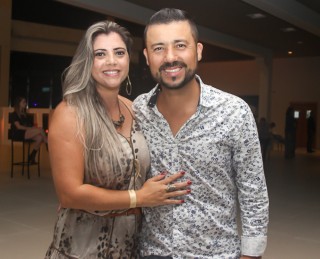 
<a style='margin-left: 5px;' class='btn btn-xs btn-social btn-facebook' href='https://www.facebook.com/sharer/sharer.php?u=https://galeramix.s01.web.getmuller.com.br/imagem/a88/800-800-90/conteudo/site_galerias/88/arena-petry-sao-jose-galera-mix-66.jpg' rel='popup' data-width='500' data-height='400'><i class='fa fa-facebook'></i>Compartilhar <span class='hidden-xs'>no Facebook</span>
</a> 
<a class='btn btn-default btn-xs' target='_blank' href='imagem/a88/800-800-90/conteudo/site_galerias/88/arena-petry-sao-jose-galera-mix-66.jpg'>
<span class='glyphicon glyphicon-cloud-download'></span> Salvar
</a>
