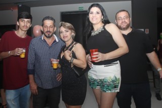 
<a style='margin-left: 5px;' class='btn btn-xs btn-social btn-facebook' href='https://www.facebook.com/sharer/sharer.php?u=https://galeramix.s01.web.getmuller.com.br/imagem/a88/800-800-90/conteudo/site_galerias/88/arena-petry-sao-jose-galera-mix-71.jpg' rel='popup' data-width='500' data-height='400'><i class='fa fa-facebook'></i>Compartilhar <span class='hidden-xs'>no Facebook</span>
</a> 
<a class='btn btn-default btn-xs' target='_blank' href='imagem/a88/800-800-90/conteudo/site_galerias/88/arena-petry-sao-jose-galera-mix-71.jpg'>
<span class='glyphicon glyphicon-cloud-download'></span> Salvar
</a>
