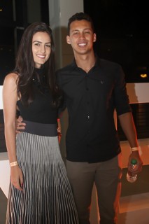 
<a style='margin-left: 5px;' class='btn btn-xs btn-social btn-facebook' href='https://www.facebook.com/sharer/sharer.php?u=https://galeramix.s01.web.getmuller.com.br/imagem/a88/800-800-90/conteudo/site_galerias/88/arena-petry-sao-jose-galera-mix-81.jpg' rel='popup' data-width='500' data-height='400'><i class='fa fa-facebook'></i>Compartilhar <span class='hidden-xs'>no Facebook</span>
</a> 
<a class='btn btn-default btn-xs' target='_blank' href='imagem/a88/800-800-90/conteudo/site_galerias/88/arena-petry-sao-jose-galera-mix-81.jpg'>
<span class='glyphicon glyphicon-cloud-download'></span> Salvar
</a>
