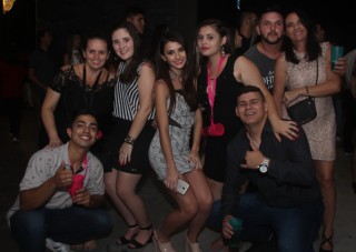 
<a style='margin-left: 5px;' class='btn btn-xs btn-social btn-facebook' href='https://www.facebook.com/sharer/sharer.php?u=https://galeramix.s01.web.getmuller.com.br/imagem/a88/800-800-90/conteudo/site_galerias/88/arena-petry-sao-jose-galera-mix-91.jpg' rel='popup' data-width='500' data-height='400'><i class='fa fa-facebook'></i>Compartilhar <span class='hidden-xs'>no Facebook</span>
</a> 
<a class='btn btn-default btn-xs' target='_blank' href='imagem/a88/800-800-90/conteudo/site_galerias/88/arena-petry-sao-jose-galera-mix-91.jpg'>
<span class='glyphicon glyphicon-cloud-download'></span> Salvar
</a>
