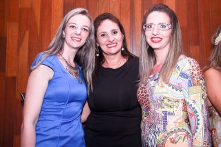 
<a style='margin-left: 5px;' class='btn btn-xs btn-social btn-facebook' href='https://www.facebook.com/sharer/sharer.php?u=https://galeramix.s01.web.getmuller.com.br/imagem/a9/800-800-90/conteudo/site_galerias/9/cabare-petry-galera-mix-49.jpg' rel='popup' data-width='500' data-height='400'><i class='fa fa-facebook'></i>Compartilhar <span class='hidden-xs'>no Facebook</span>
</a> 
<a class='btn btn-default btn-xs' target='_blank' href='imagem/a9/800-800-90/conteudo/site_galerias/9/cabare-petry-galera-mix-49.jpg'>
<span class='glyphicon glyphicon-cloud-download'></span> Salvar
</a>
