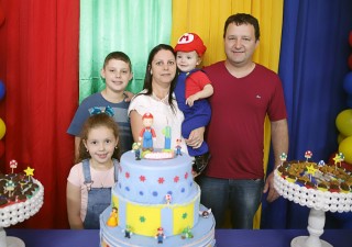 
<a style='margin-left: 5px;' class='btn btn-xs btn-social btn-facebook' href='https://www.facebook.com/sharer/sharer.php?u=https://galeramix.s01.web.getmuller.com.br/imagem/a90/800-800-90/conteudo/site_galerias/90/img0304-copia.jpg' rel='popup' data-width='500' data-height='400'><i class='fa fa-facebook'></i>Compartilhar <span class='hidden-xs'>no Facebook</span>
</a> 
<a class='btn btn-default btn-xs' target='_blank' href='imagem/a90/800-800-90/conteudo/site_galerias/90/img0304-copia.jpg'>
<span class='glyphicon glyphicon-cloud-download'></span> Salvar
</a>
