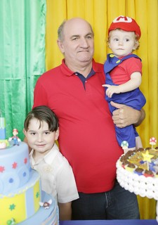 
<a style='margin-left: 5px;' class='btn btn-xs btn-social btn-facebook' href='https://www.facebook.com/sharer/sharer.php?u=https://galeramix.s01.web.getmuller.com.br/imagem/a90/800-800-90/conteudo/site_galerias/90/img0410-copia.jpg' rel='popup' data-width='500' data-height='400'><i class='fa fa-facebook'></i>Compartilhar <span class='hidden-xs'>no Facebook</span>
</a> 
<a class='btn btn-default btn-xs' target='_blank' href='imagem/a90/800-800-90/conteudo/site_galerias/90/img0410-copia.jpg'>
<span class='glyphicon glyphicon-cloud-download'></span> Salvar
</a>
