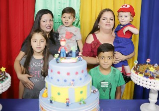 
<a style='margin-left: 5px;' class='btn btn-xs btn-social btn-facebook' href='https://www.facebook.com/sharer/sharer.php?u=https://galeramix.s01.web.getmuller.com.br/imagem/a90/800-800-90/conteudo/site_galerias/90/img0426-copia.jpg' rel='popup' data-width='500' data-height='400'><i class='fa fa-facebook'></i>Compartilhar <span class='hidden-xs'>no Facebook</span>
</a> 
<a class='btn btn-default btn-xs' target='_blank' href='imagem/a90/800-800-90/conteudo/site_galerias/90/img0426-copia.jpg'>
<span class='glyphicon glyphicon-cloud-download'></span> Salvar
</a>
