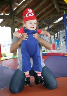 
<a style='margin-left: 5px;' class='btn btn-xs btn-social btn-facebook' href='https://www.facebook.com/sharer/sharer.php?u=https://galeramix.s01.web.getmuller.com.br/imagem/a90/800-800-90/conteudo/site_galerias/90/img0467-copia.jpg' rel='popup' data-width='500' data-height='400'><i class='fa fa-facebook'></i>Compartilhar <span class='hidden-xs'>no Facebook</span>
</a> 
<a class='btn btn-default btn-xs' target='_blank' href='imagem/a90/800-800-90/conteudo/site_galerias/90/img0467-copia.jpg'>
<span class='glyphicon glyphicon-cloud-download'></span> Salvar
</a>
