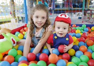 
<a style='margin-left: 5px;' class='btn btn-xs btn-social btn-facebook' href='https://www.facebook.com/sharer/sharer.php?u=https://galeramix.s01.web.getmuller.com.br/imagem/a90/800-800-90/conteudo/site_galerias/90/img0495-copia.jpg' rel='popup' data-width='500' data-height='400'><i class='fa fa-facebook'></i>Compartilhar <span class='hidden-xs'>no Facebook</span>
</a> 
<a class='btn btn-default btn-xs' target='_blank' href='imagem/a90/800-800-90/conteudo/site_galerias/90/img0495-copia.jpg'>
<span class='glyphicon glyphicon-cloud-download'></span> Salvar
</a>
