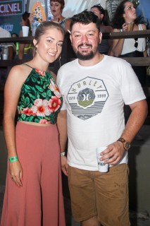 
<a style='margin-left: 5px;' class='btn btn-xs btn-social btn-facebook' href='https://www.facebook.com/sharer/sharer.php?u=https://galeramix.s01.web.getmuller.com.br/imagem/a94/800-800-90/conteudo/site_galerias/94/wesley-safadao-galera-mix-119.jpg' rel='popup' data-width='500' data-height='400'><i class='fa fa-facebook'></i>Compartilhar <span class='hidden-xs'>no Facebook</span>
</a> 
<a class='btn btn-default btn-xs' target='_blank' href='imagem/a94/800-800-90/conteudo/site_galerias/94/wesley-safadao-galera-mix-119.jpg'>
<span class='glyphicon glyphicon-cloud-download'></span> Salvar
</a>
