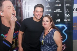 
<a style='margin-left: 5px;' class='btn btn-xs btn-social btn-facebook' href='https://www.facebook.com/sharer/sharer.php?u=https://galeramix.s01.web.getmuller.com.br/imagem/a94/800-800-90/conteudo/site_galerias/94/wesley-safadao-galera-mix-148.jpg' rel='popup' data-width='500' data-height='400'><i class='fa fa-facebook'></i>Compartilhar <span class='hidden-xs'>no Facebook</span>
</a> 
<a class='btn btn-default btn-xs' target='_blank' href='imagem/a94/800-800-90/conteudo/site_galerias/94/wesley-safadao-galera-mix-148.jpg'>
<span class='glyphicon glyphicon-cloud-download'></span> Salvar
</a>
