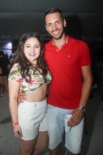 
<a style='margin-left: 5px;' class='btn btn-xs btn-social btn-facebook' href='https://www.facebook.com/sharer/sharer.php?u=https://galeramix.s01.web.getmuller.com.br/imagem/a94/800-800-90/conteudo/site_galerias/94/wesley-safadao-galera-mix-150.jpg' rel='popup' data-width='500' data-height='400'><i class='fa fa-facebook'></i>Compartilhar <span class='hidden-xs'>no Facebook</span>
</a> 
<a class='btn btn-default btn-xs' target='_blank' href='imagem/a94/800-800-90/conteudo/site_galerias/94/wesley-safadao-galera-mix-150.jpg'>
<span class='glyphicon glyphicon-cloud-download'></span> Salvar
</a>
