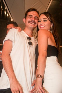 
<a style='margin-left: 5px;' class='btn btn-xs btn-social btn-facebook' href='https://www.facebook.com/sharer/sharer.php?u=https://galeramix.s01.web.getmuller.com.br/imagem/a94/800-800-90/conteudo/site_galerias/94/wesley-safadao-galera-mix-172.jpg' rel='popup' data-width='500' data-height='400'><i class='fa fa-facebook'></i>Compartilhar <span class='hidden-xs'>no Facebook</span>
</a> 
<a class='btn btn-default btn-xs' target='_blank' href='imagem/a94/800-800-90/conteudo/site_galerias/94/wesley-safadao-galera-mix-172.jpg'>
<span class='glyphicon glyphicon-cloud-download'></span> Salvar
</a>
